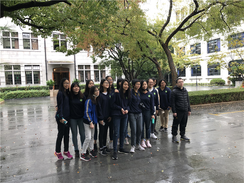 雨后校园留倩影.JPG