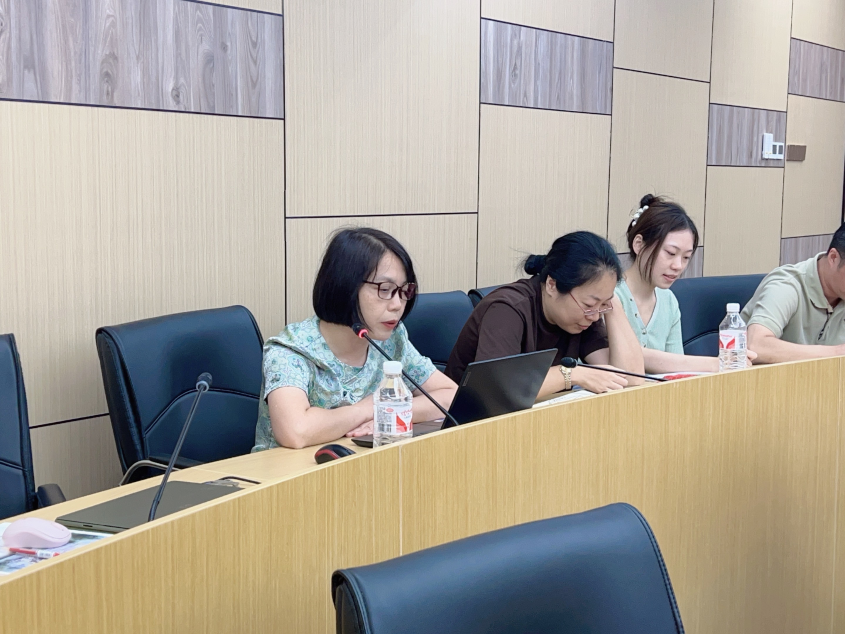王海萍发言.jpg